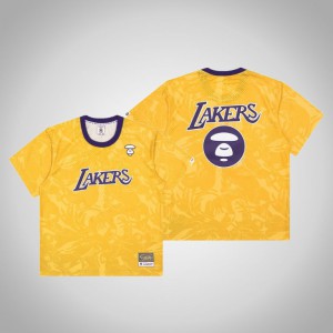 Los Angeles Lakers Hardwood Classics Men's AAPE x Mitchell Ness Jersey - Gold 723982-696